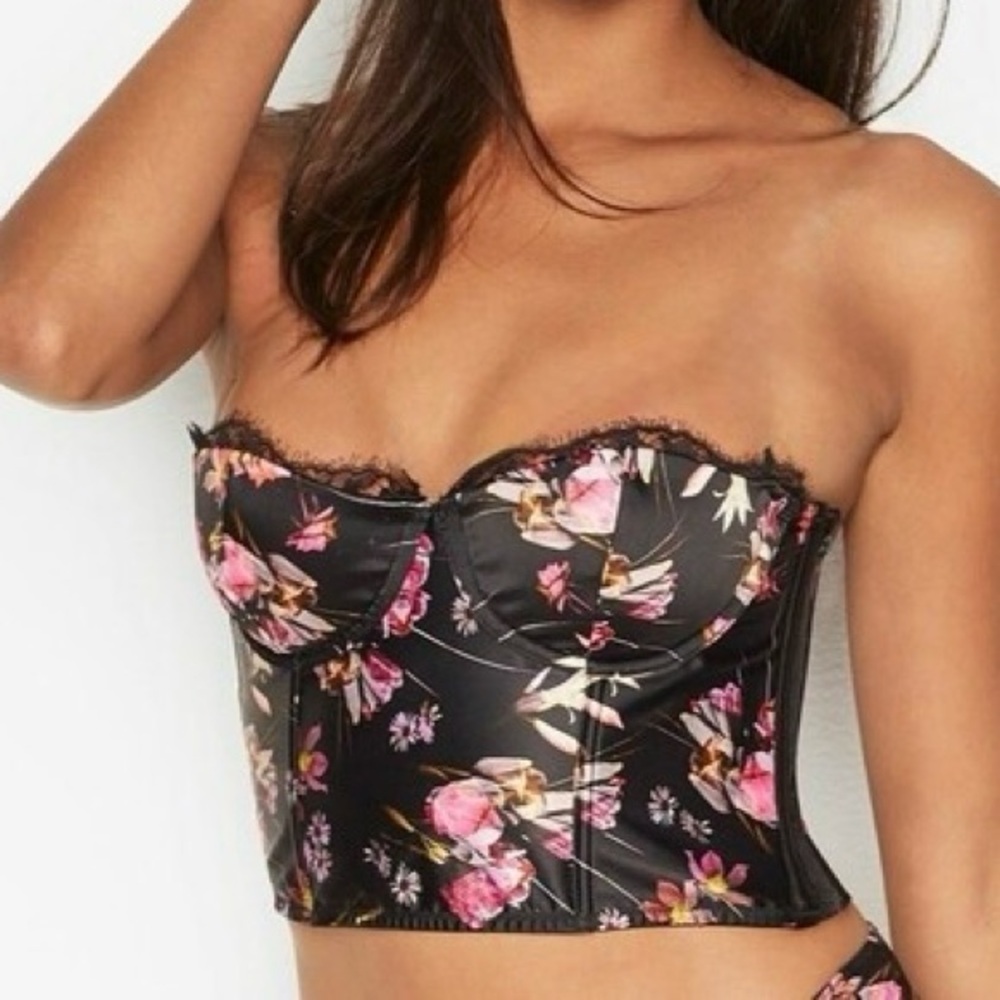🟡3/$15 DEAL! Victoria's Secret Very Sexy Black Floral Bustier Corset Top